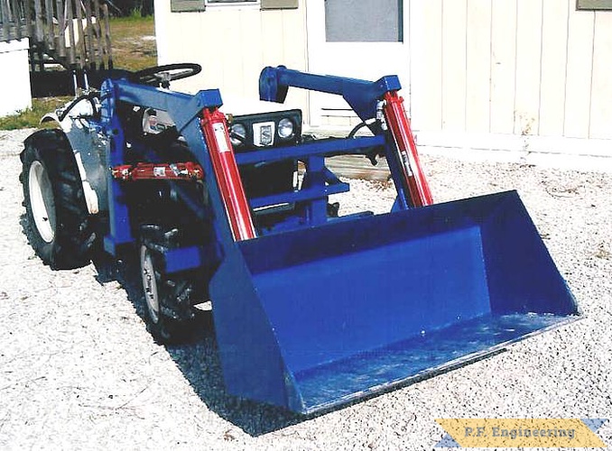 Lee V. from Carabelle, FL built this front end loader for his Satoh Beaver S-370D compact tractor, nice work Lee! | Satoh Beaver S-370D compact tractor loader_3