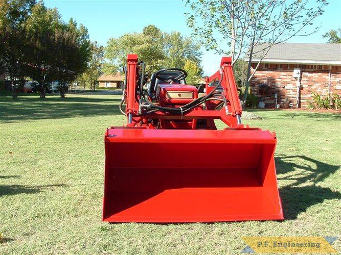 nice work on the loader Larry! | Wheel Horse 16 HP garden tractor loader _2