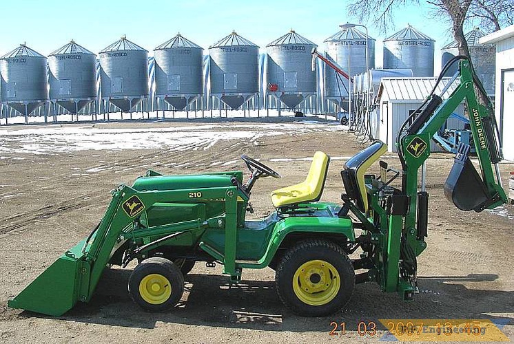 Blair S. from Denzil, Saskatchewan, Canada built this Micro Hoe (and loader) for his John Deere 322 (gas) Garden Tractor | John Deere 322 Garden Tractor Micro Hoe_1