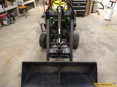 Richard W. built this Pin On Loader for his John Deere 140 front view