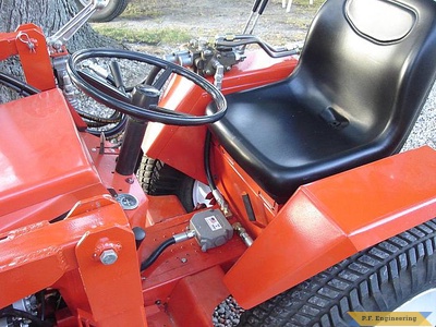 Case Ingersoll 3018 garden tractor loader_3