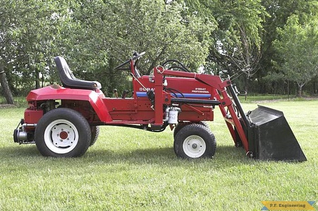 Gravely 8199-KT PRO garden tractor loader_9