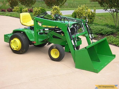 John Deere 140H3 garden tractor loader_6