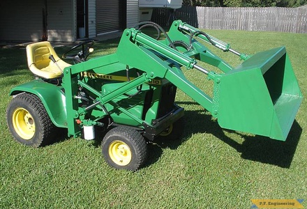 John Deere 210 Garden Tractor Loader_1