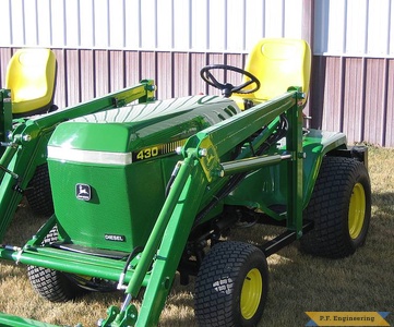 John Deere 430 Garden Tractor Loader_1