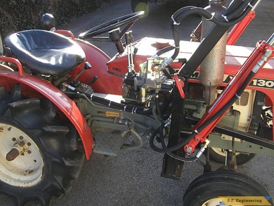 Yanmar YM1300 compact tractor loader_1